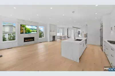 13 Lasher Lane, Edgewater, NJ 07020 - Photo 16