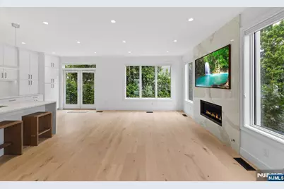 13 Lasher Lane, Edgewater, NJ 07020 - Photo 12