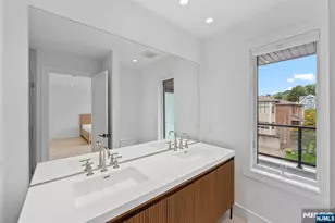 13 Lasher Ln, Edgewater, NJ 07020 - Photo 26