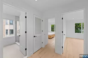 13 Lasher Ln, Edgewater, NJ 07020 - Photo 32