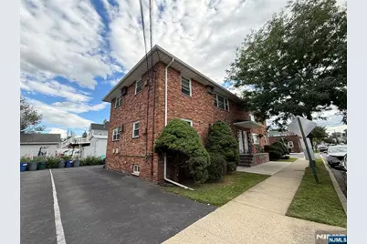 405 8th Street 2L #2L, Carlstadt, NJ 07072 - Photo 2