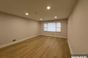 22 Bernice Pl, Lodi, NJ 07644 - Photo 2