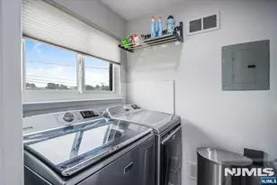 825 Riverside B202, Lyndhurst Township, NJ 07071 - Photo 12