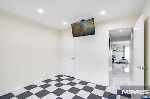 825 Riverside B202, Lyndhurst Township, NJ 07071 - Photo 18