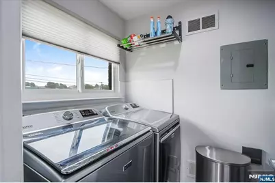 825 Riverside B202 #B202, Lyndhurst Township, NJ 07071 - Photo 12