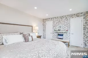 825 Riverside B202, Lyndhurst Township, NJ 07071 - Photo 14