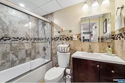 300 Park Street 1F #1F, Hackensack, NJ 07601 - Photo 22