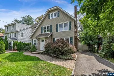 246 W Hudson Avenue, Englewood, NJ 07631 - Photo 2