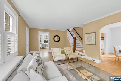 246 W Hudson Avenue, Englewood, NJ 07631 - Photo 8