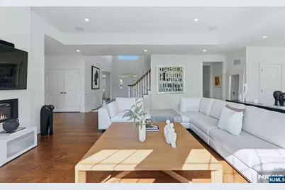 73 Woodmere Road, Upper Saddle River, NJ 07458 - Photo 18