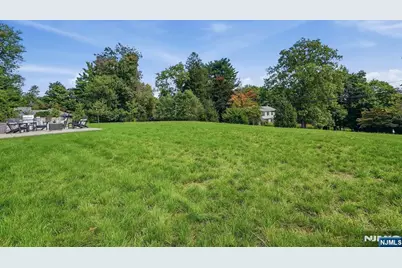 73 Woodmere Road, Upper Saddle River, NJ 07458 - Photo 50