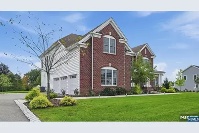 73 Woodmere Road, Upper Saddle River, NJ 07458 - Photo 2