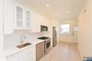 153 Dayton Street 3, Ridgewood, NJ 07450 - Photo 4