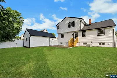 300 John Ochs Drive, Saddle Brook Township, NJ 07663 - Photo 4