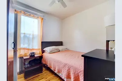 139-141 Richelieu Terrace, Newark, NJ 07106 - Photo 6