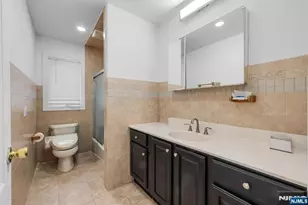 36 W Central Blvd A, Palisades Park, NJ 07650 - Photo 14