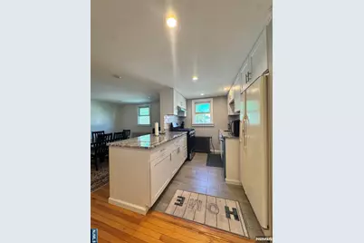 602 Studio, Ridgefield, NJ 07657 - Photo 6