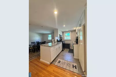 602 Studio, Ridgefield, NJ 07657 - Photo 8