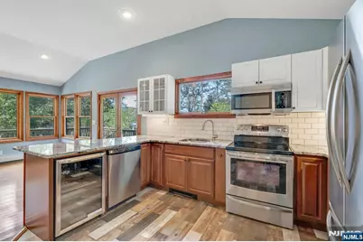 551 E Shore Road, West Milford, NJ 07421 - Photo 8