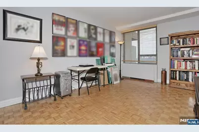 4 Horizon Road 815 #815, Fort Lee, NJ 07024 - Photo 18