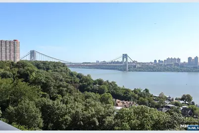 4 Horizon Road 815 #815, Fort Lee, NJ 07024 - Photo 2