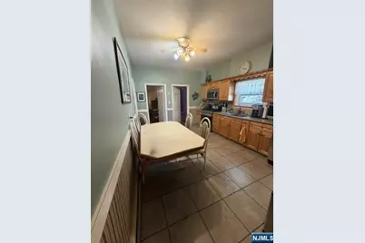 735 7th Street, Secaucus, NJ 07094 - Photo 10