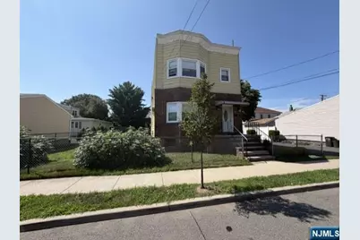 735 7th Street, Secaucus, NJ 07094 - Photo 2