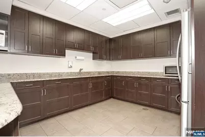 2100 Linwood Avenue 15A #15A, Fort Lee, NJ 07024 - Photo 30