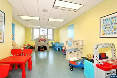 2100 Linwood Avenue 15A #15A, Fort Lee, NJ 07024 - Photo 42