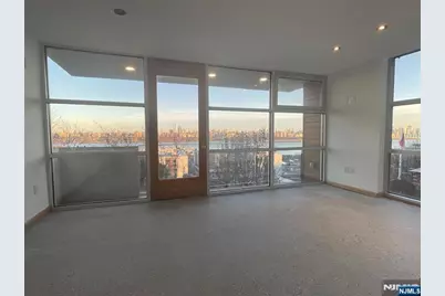 132 Pine Street, Cliffside Park, NJ 07010 - Photo 2
