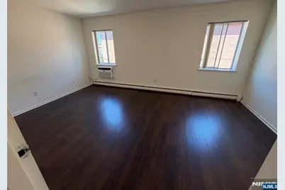 227 13th Street B6 #B6, Palisades Park, NJ 07650 - Photo 8