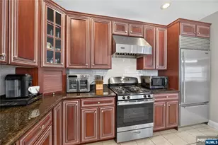 81 Bracken Hill Rd, Hardyston Township, NJ 07419 - Photo 10