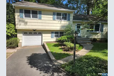 3 Arrowhead Road, Park Ridge, NJ 07656 - Photo 1