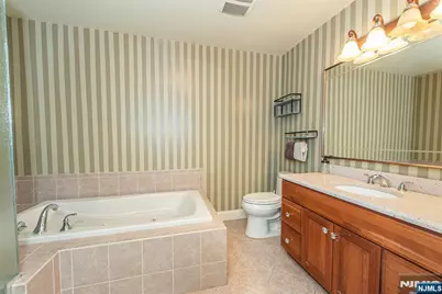 75 Birch Lane, Wayne, NJ 07470 - Photo 14