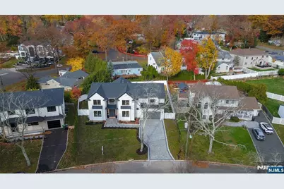 333 Harrison Street, Paramus, NJ 07652 - Photo 2