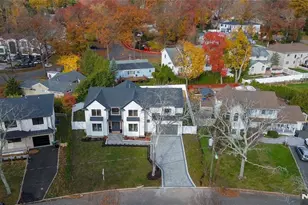 333 Harrison St, Paramus, NJ 07652 - Photo 2