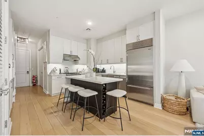 3 Somerset Lane 316 #316, Edgewater, NJ 07020 - Photo 4