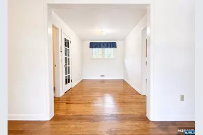50 Knolls Road, Bloomingdale, NJ 07403 - Photo 6