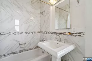 375 Mount Prospect 7De, Newark, NJ 07104 - Photo 18