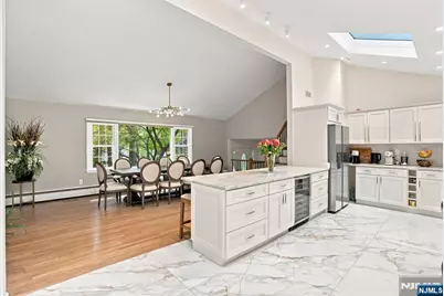 7 Sleepy Hollow Road, Upper Saddle River, NJ 07458 - Photo 12