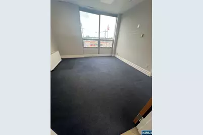 10 Stuyvesant Avenue 2 #2, Lyndhurst Township, NJ 07071 - Photo 6