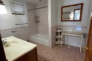 703 Teneyck Ave 1, Lyndhurst Township, NJ 07071 - Photo 14
