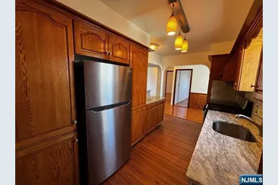 703 Teneyck Avenue 1 #1, Lyndhurst Township, NJ 07071 - Photo 4