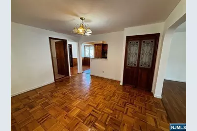 703 Teneyck Avenue 1 #1, Lyndhurst Township, NJ 07071 - Photo 10