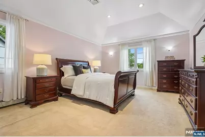 70 Gramercy Place, Glen Rock, NJ 07452 - Photo 16