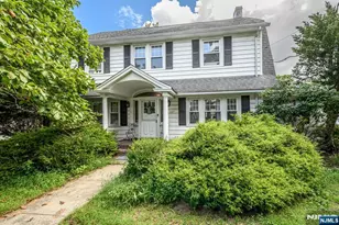 327 Rifle Camp Rd, Little Falls Township, NJ 07424 - Photo 1