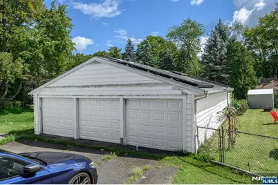 327 Rifle Camp Road, Little Falls Township, NJ 07424 - Photo 32