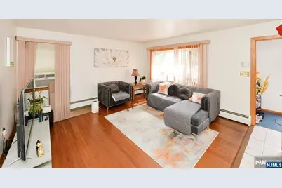 62 Knapp Avenue, Clifton, NJ 07011 - Photo 2
