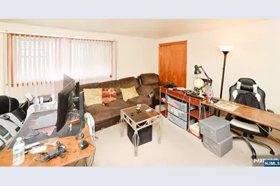 62 Knapp Avenue, Clifton, NJ 07011 - Photo 18