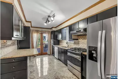 151 Summit Avenue, Cliffside Park, NJ 07010 - Photo 12